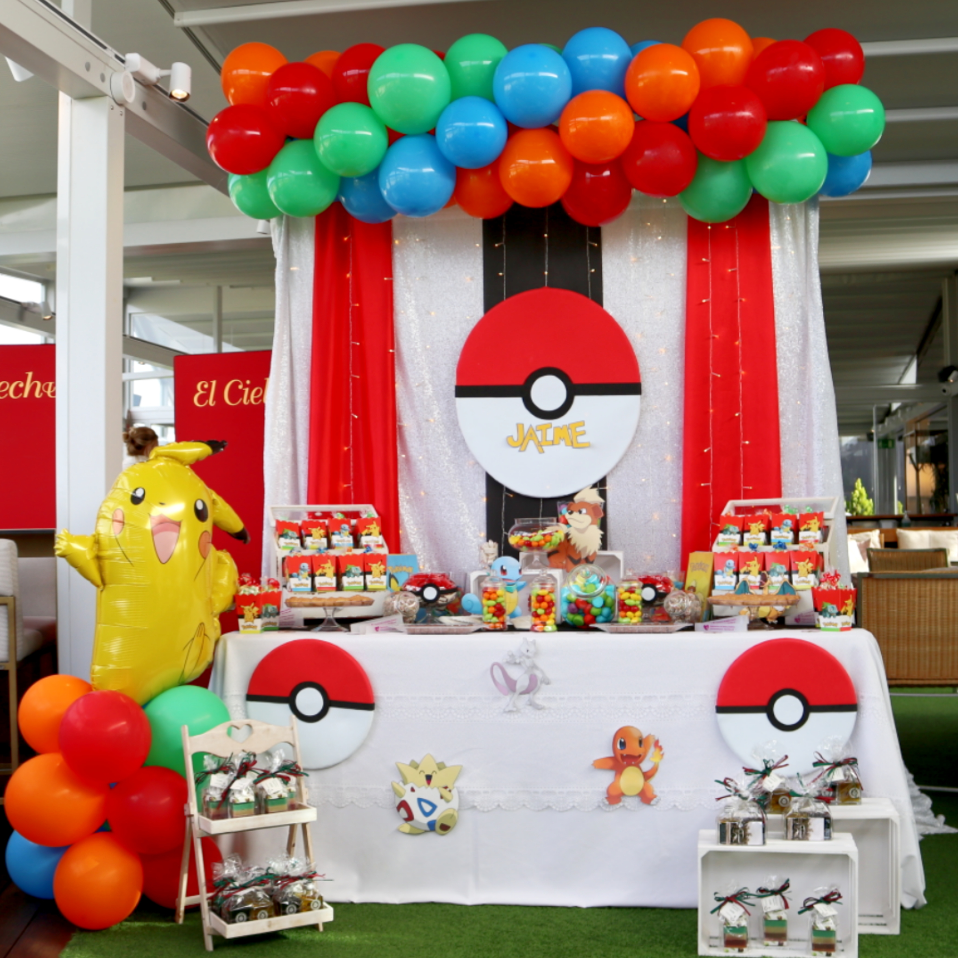 Decoración cumpleaños Pokémon 16 personas para fiestas y
